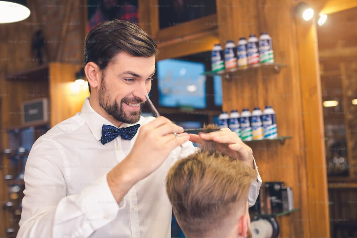 Coiffure homme pour mariage et événement : le guide complet